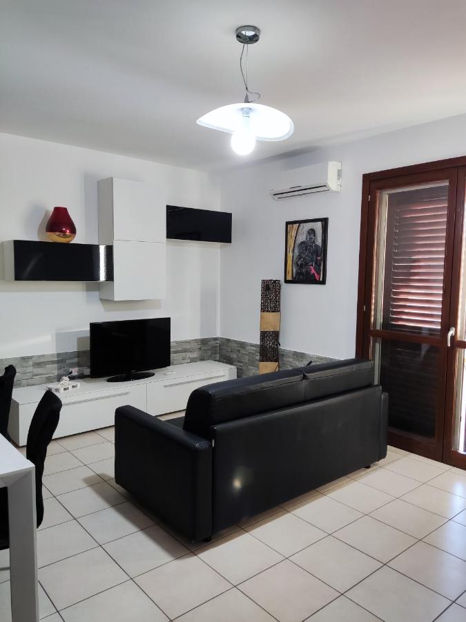 Vico Stazione Apartment Uta Экстерьер фото