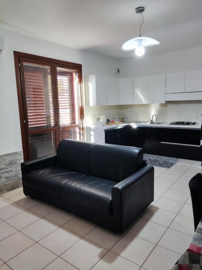 Vico Stazione Apartment Uta Экстерьер фото