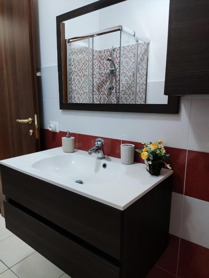 Vico Stazione Apartment Uta Экстерьер фото